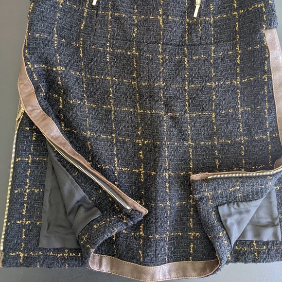 Chanel Skirt Black+Gold Fantasy Tweed Lambskin Trimmed Logo Side + Pocket Zipper - Picture 6 of 16